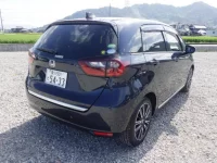 Цена авто Honda Fit с аукционов Японии, номер кузова GR1, пробег 11 000, оценка 8