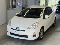 Цена авто Toyota Aqua с аукционов Японии, номер кузова NHP10, пробег 116 000, оценка 8