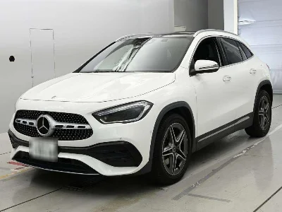 MERCEDES BENZ GLA