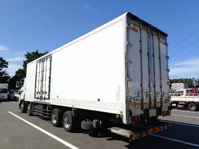 ISUZU GIGA