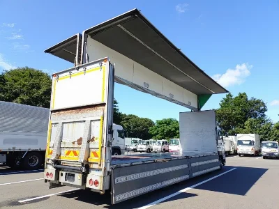 ISUZU GIGA