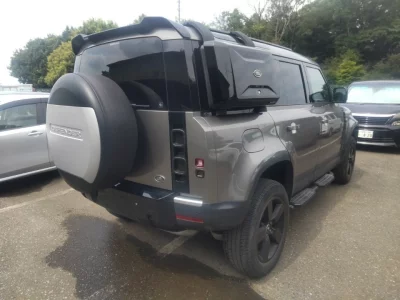 LAND ROVER DEFENDER