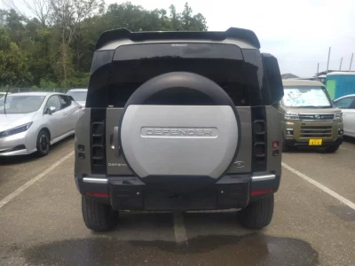 LAND ROVER DEFENDER