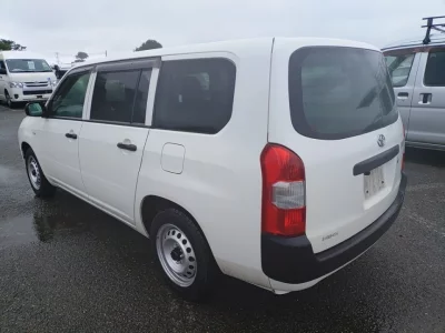 TOYOTA SUCCEED