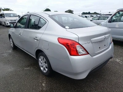 NISSAN TIIDA LATIO