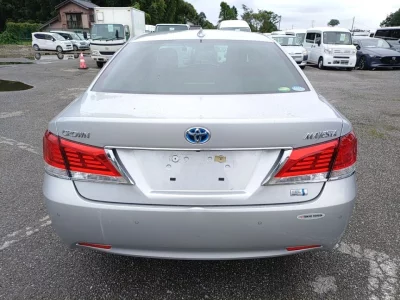 TOYOTA CROWN MAJESTA