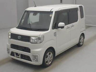 TOYOTA PIXIS MEGA