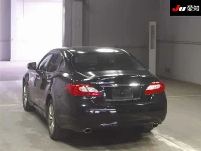 MITSUBISHI PROUDIA