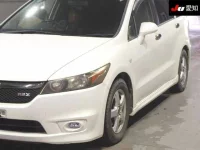 Цена авто Honda Stream с аукционов Японии, номер кузова RN8, пробег 147 000, оценка 2