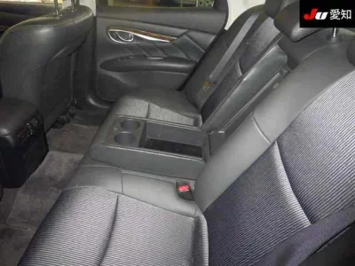 NISSAN FUGA
