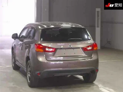 MITSUBISHI RVR