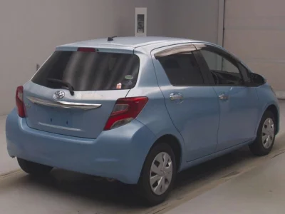 TOYOTA VITZ