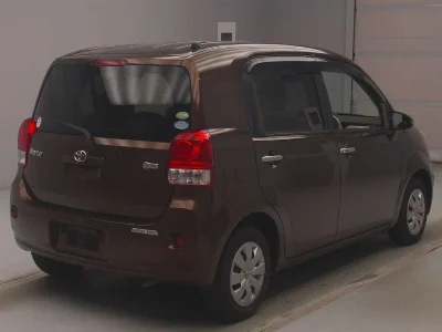 TOYOTA PORTE