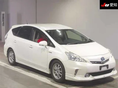 TOYOTA PRIUS ALPHA