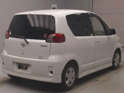 TOYOTA PORTE