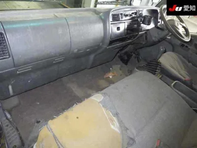 MITSUBISHI CANTER