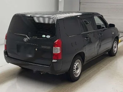 TOYOTA SUCCEED
