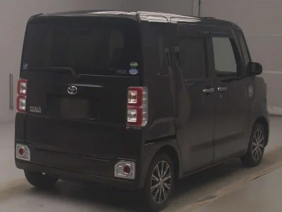 TOYOTA PIXIS MEGA