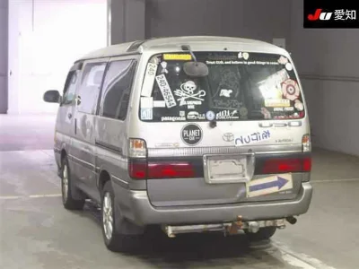TOYOTA HIACE