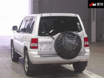 Mitsubishi Pajero iO