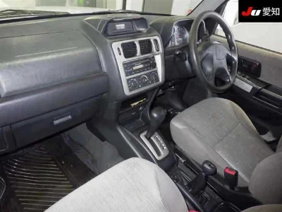Mitsubishi Pajero iO