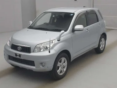 TOYOTA RUSH