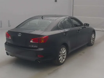 LEXUS IS