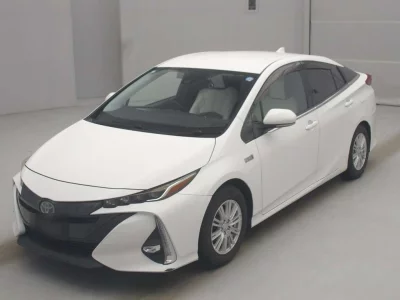 TOYOTA PRIUS PHV