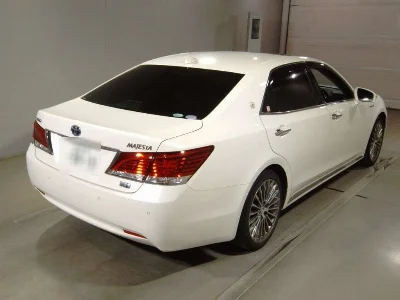 TOYOTA CROWN MAJESTA
