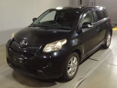 TOYOTA IST