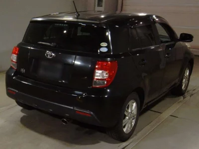 TOYOTA IST