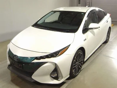 TOYOTA PRIUS PHV