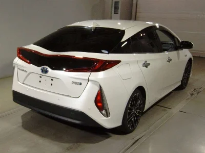 TOYOTA PRIUS PHV