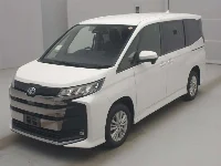Цена авто Toyota Noah с аукционов Японии, номер кузова ZWR95W, пробег 33 000, оценка 6