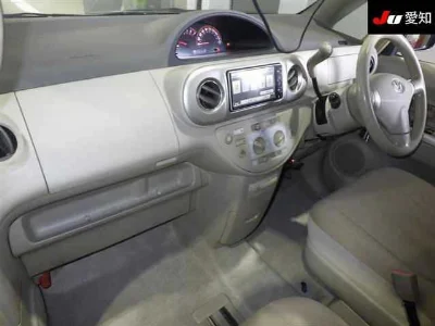 TOYOTA PORTE