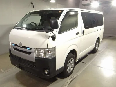 TOYOTA HIACE VAN