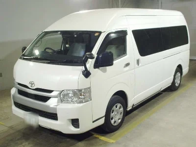 TOYOTA HIACE
