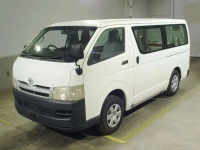 TOYOTA HIACE VAN