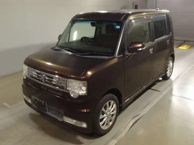 TOYOTA PIXIS SPACE