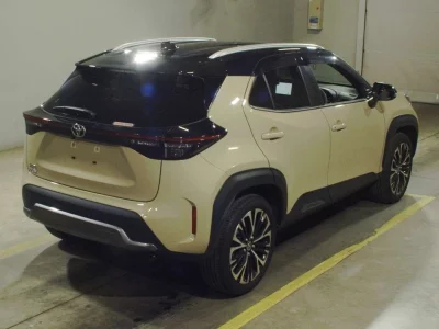 TOYOTA YARIS CROSS
