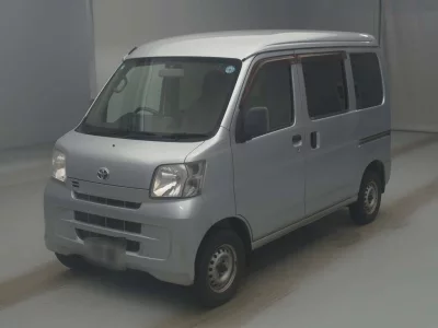 TOYOTA PIXIS VAN