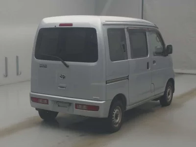 TOYOTA PIXIS VAN