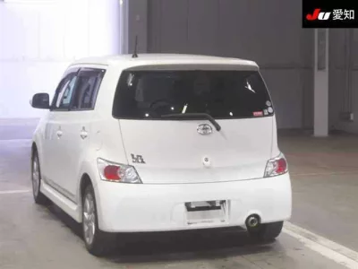 TOYOTA BB