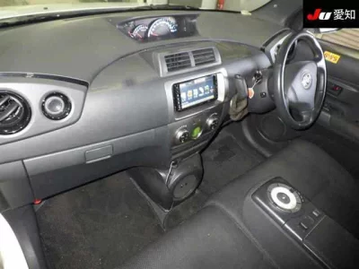 TOYOTA BB
