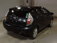Цена авто Toyota Aqua с аукционов Японии, номер кузова NHP10, пробег 98 000, оценка 4