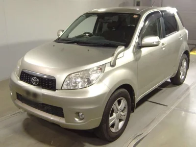 TOYOTA RUSH