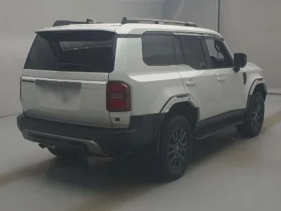 TOYOTA LAND CRUISER 250