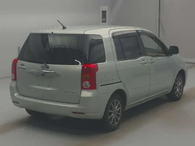 TOYOTA RAUM