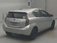 Цена авто Toyota Aqua с аукционов Японии, номер кузова NHP10, пробег 171 000, оценка 4