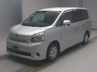 Цена авто Toyota Voxy с аукционов Японии, номер кузова ZRR70G, пробег 95 000, оценка 4